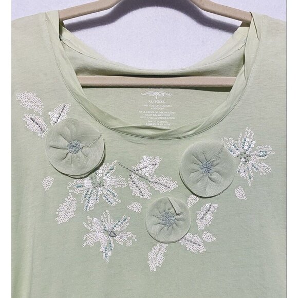 Izod Womens Chiffon Applique Flower Top Green Sequins Scoop Neck Boho XL - Picture 2 of 5